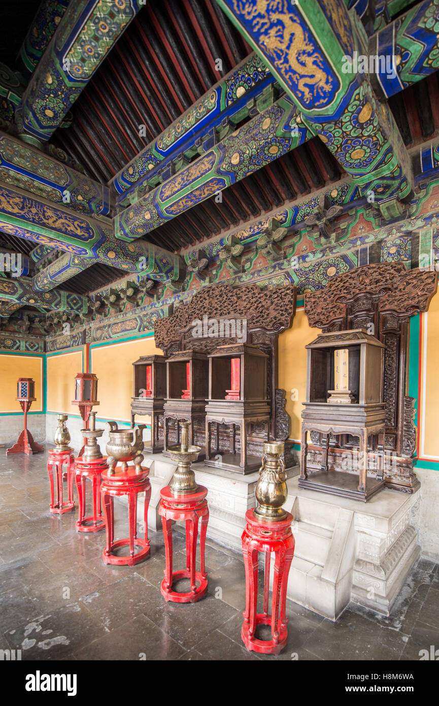 Pechino, Cina - Vari articoli religiosi all'interno del Tempio del Paradiso, un Altare Sacrificale ed Imperiale si trova nel centro di Pechino. Foto Stock