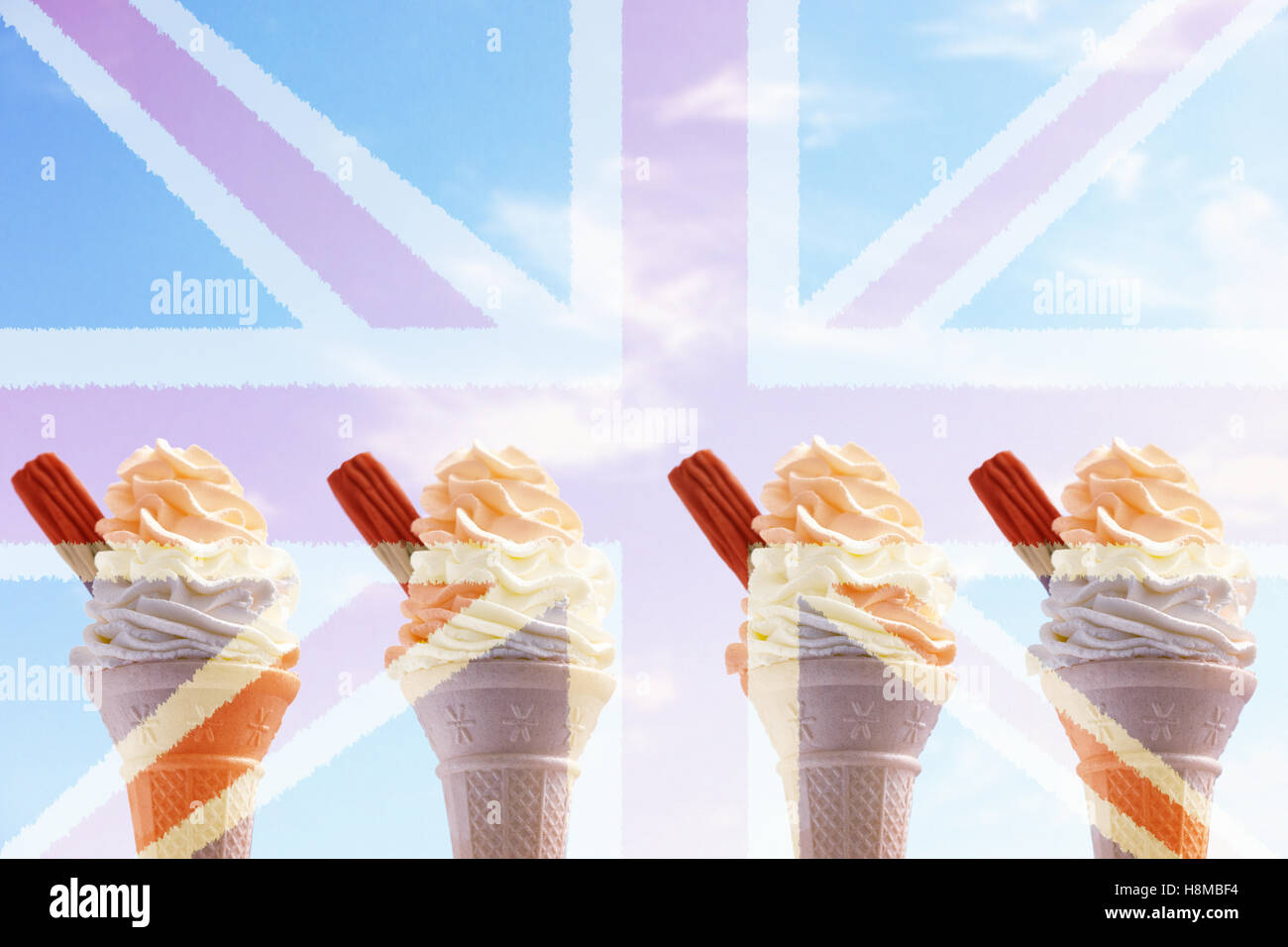 4 99 coni contro Union Jack flag Foto Stock