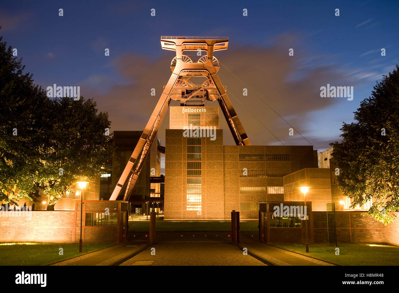 Germania, la zona della Ruhr, Essen, industria monumento Zeche Zollverein, albero XII, Torre dell'albero. Foto Stock