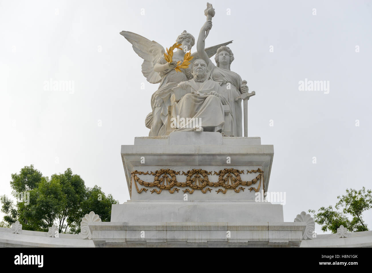 Monumento a Benito Juarez (Hemiciclo un Benito Juarez). Neoclassico monumento in marmo di Benito Juarez, Messico della prima ind Foto Stock