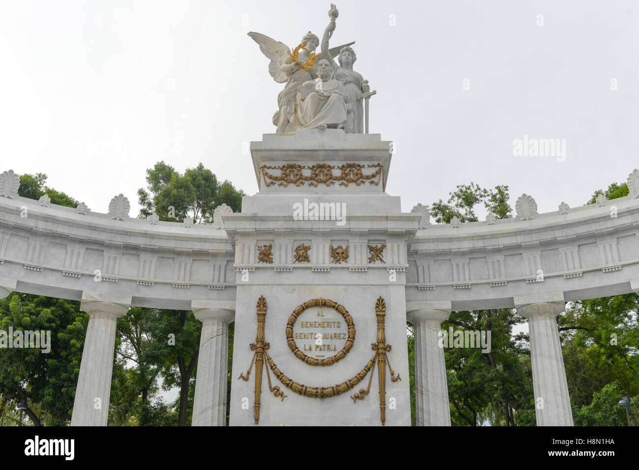 Monumento a Benito Juarez (Hemiciclo un Benito Juarez). Neoclassico monumento in marmo di Benito Juarez, Messico della prima ind Foto Stock