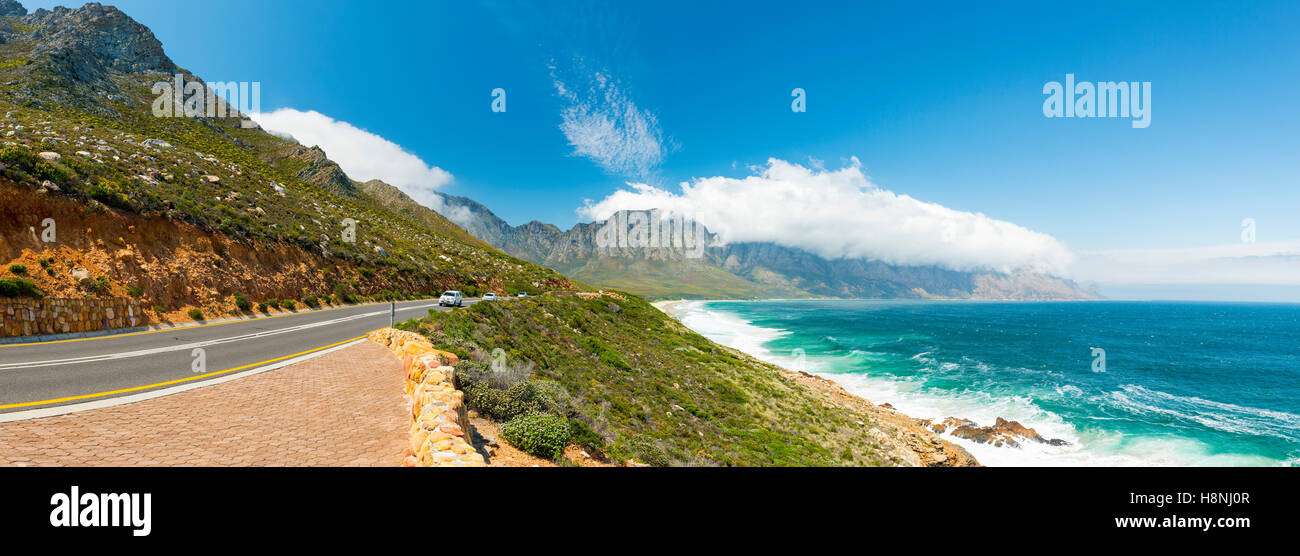 Victoria Road Unità turistica nella tabella di montagna del Parco Nazionale, Sud Africa Foto Stock