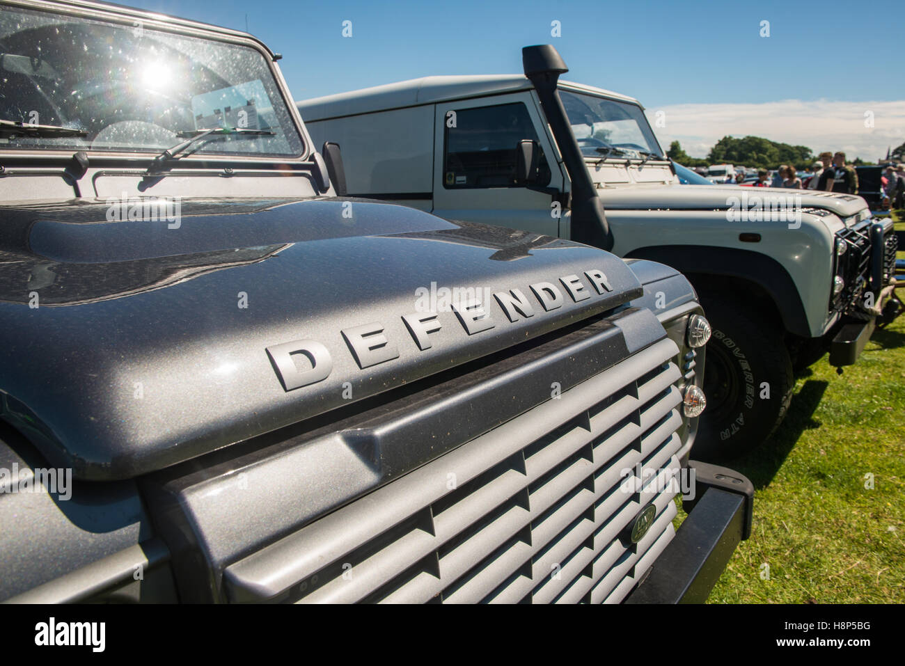 Inghilterra, Yorkshire - Land Rover essendo mostrata a Masham Rally a vapore, una mostra di antiquariato per i vecchi trattori, auto e locomotori Foto Stock