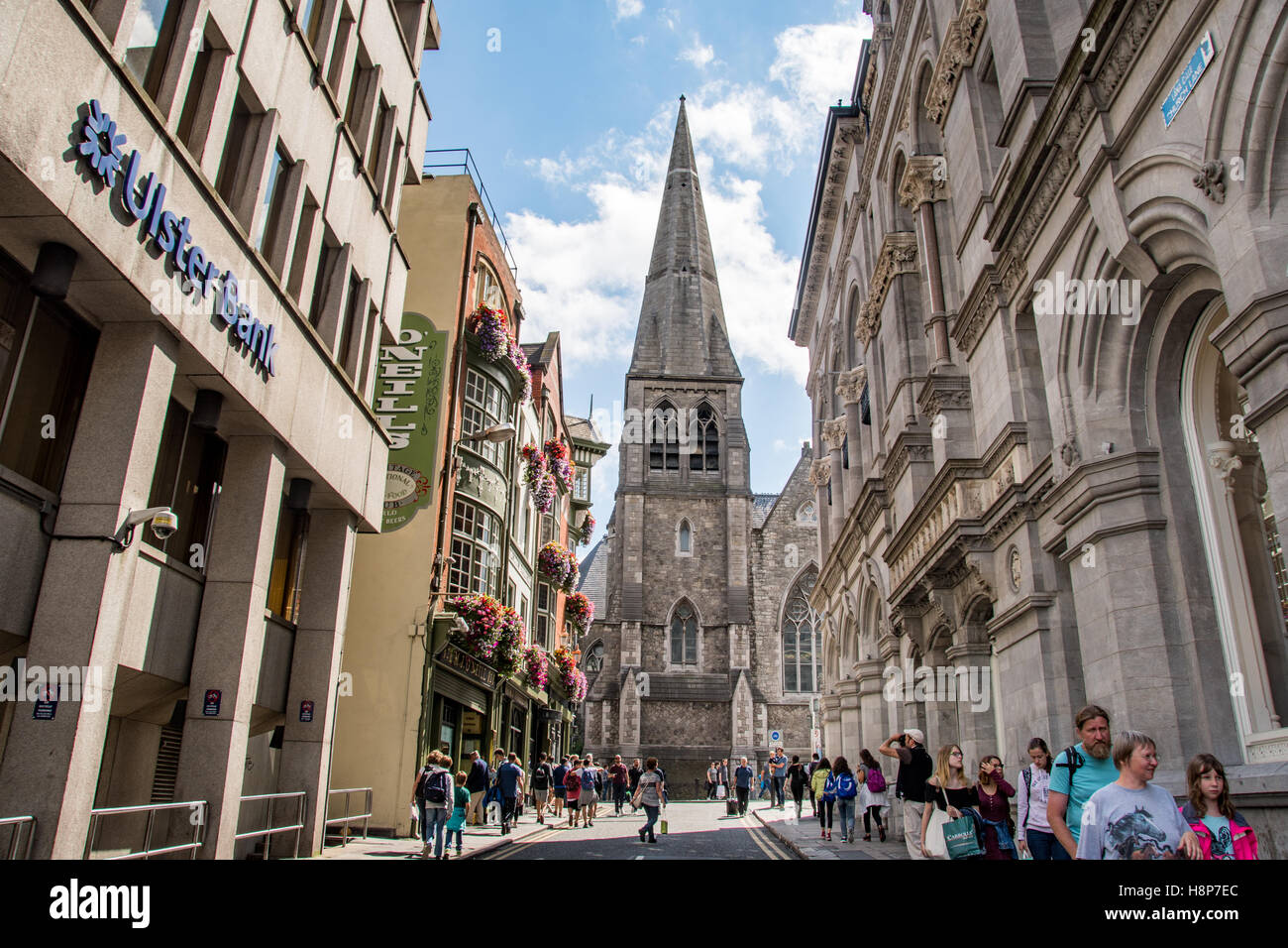 Dublino, Irlanda- una strada trafficata nella città di Dublino, la capitale della Repubblica di Irlanda situato in Irlanda costa orientale. Foto Stock