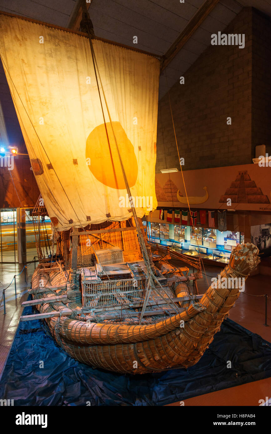 Il reed barca 'Ra II', utilizzati per attraversare l oceano Atlantico da Thor Heyerdahl. Foto Stock