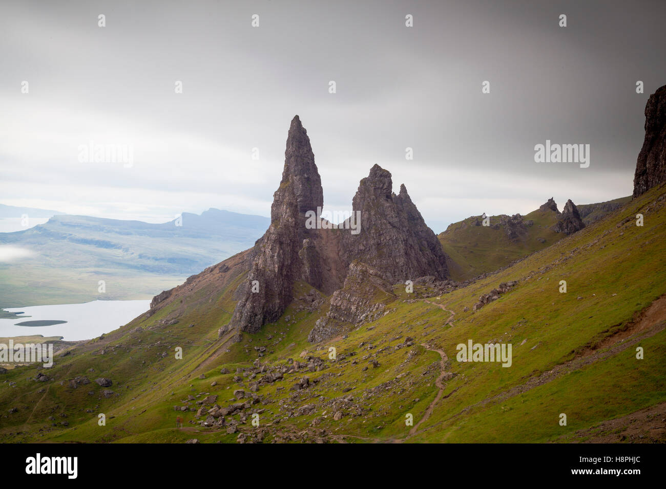Il vecchio uomo di Storr e altri pinnaceles, Isola di Skye in Scozia Foto Stock