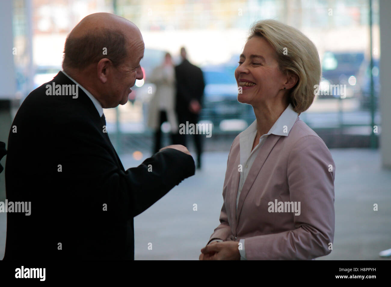 Jean-Yves Le Drian, Ursula von der Leyen - deutsch-franzoesische Regierungskonsultationen, Bundeskanzleramt, 31. Maerz 2015, Ber Foto Stock