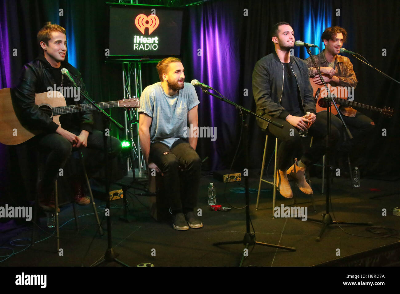 Bala Cynwyd, Pennsylvania, USA. 16 Novembre, 2016. La visita Heydaze Radio 104,5 performance studio in Bala Cynwyd, pa su Novembre 16, 2016 Credit: MediaPunch Inc/Alamy Live News Foto Stock