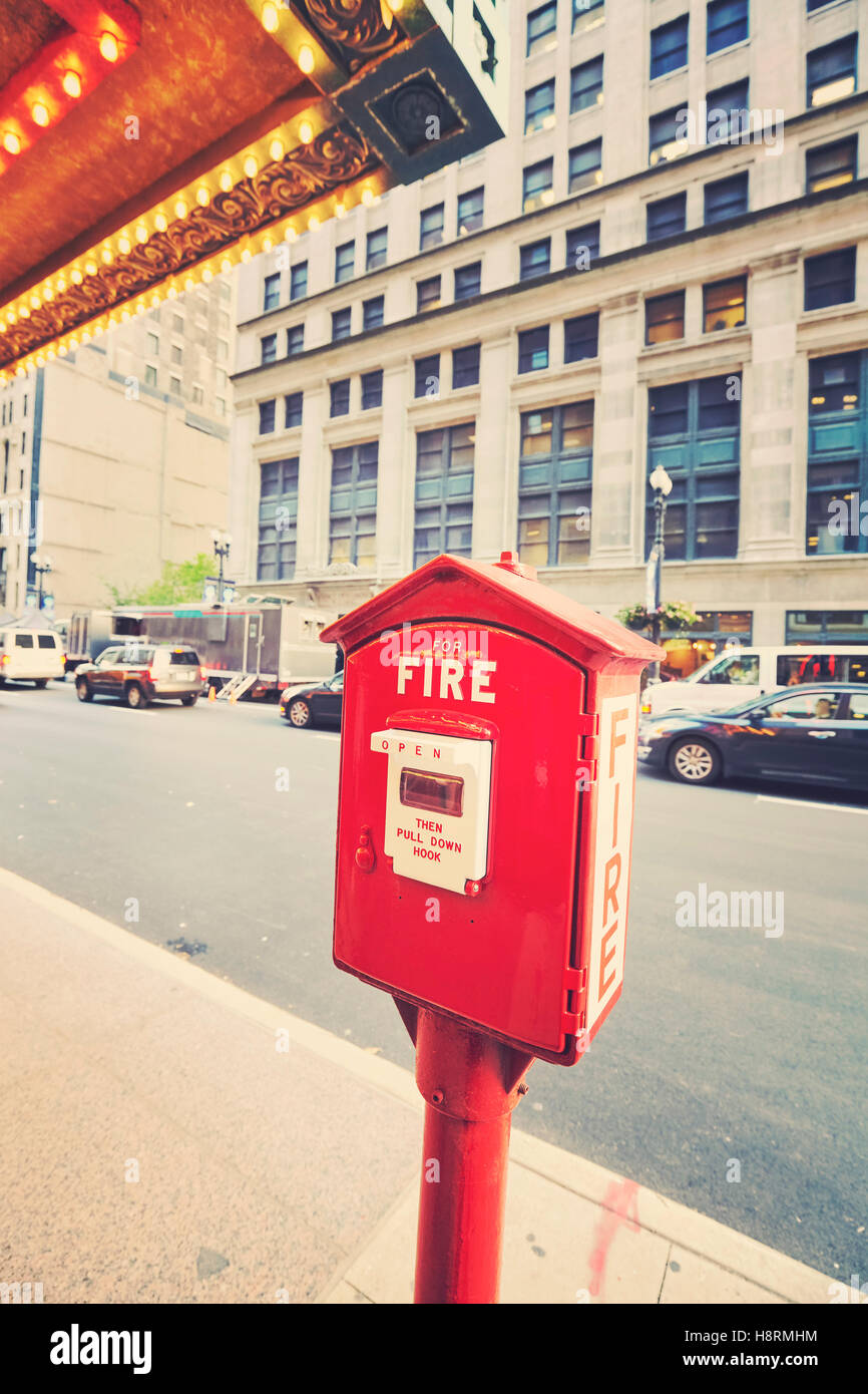 Vintage tonica di emergenza in caso di incendio nella casella chiamata, Chicago, Stati Uniti d'America. Foto Stock
