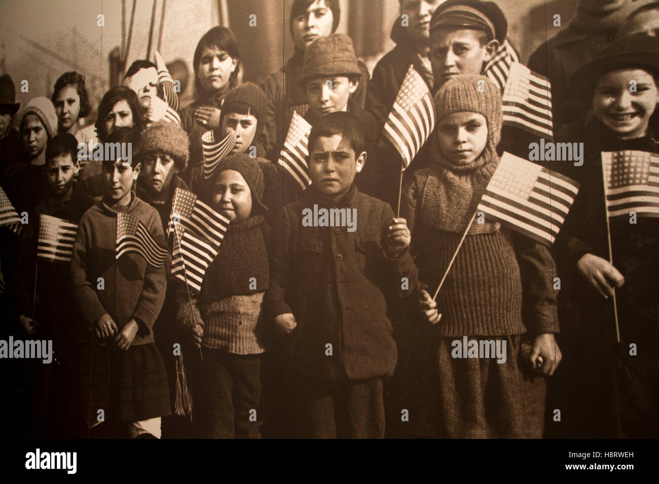 Fotografia storica, Ellis Island Museo di immigrati, Statua della Libertà monumento nazionale, New York Foto Stock
