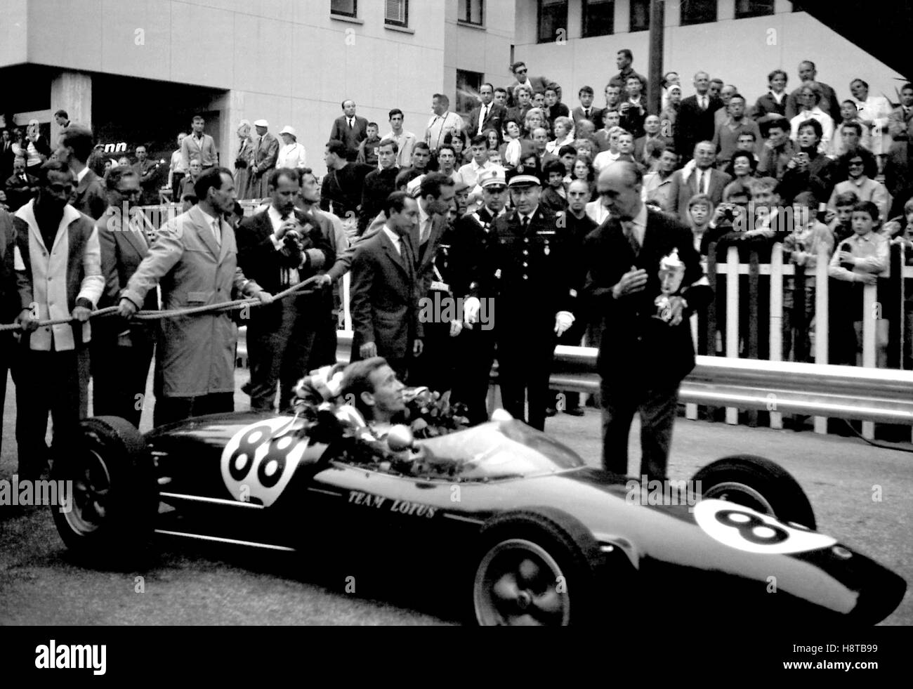 1962 GP di Monaco FJ VINCITORE PETER ARUNDELL Louis Chiron Lotus 22 Foto Stock