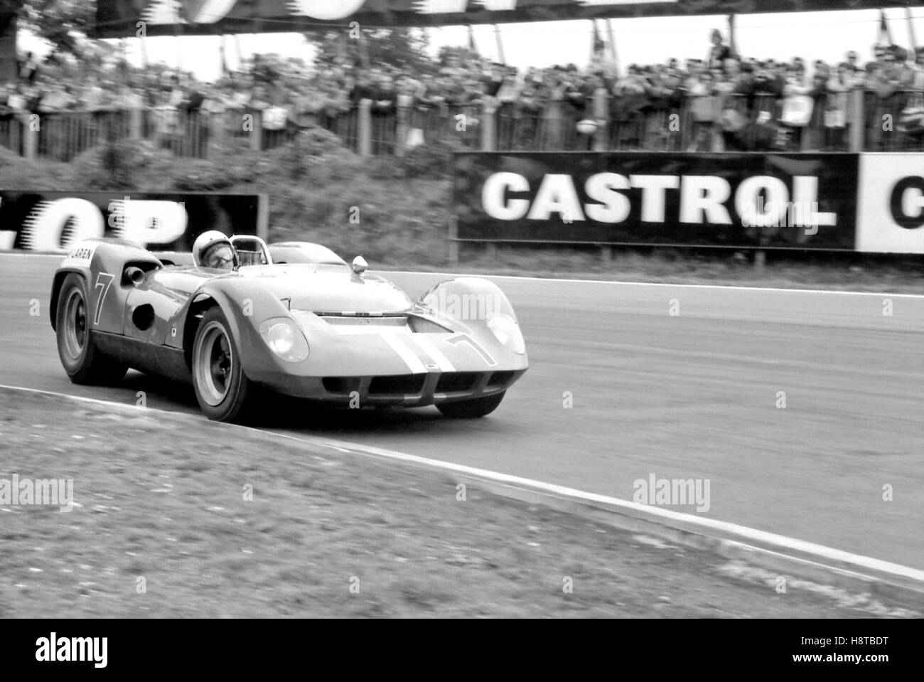 1965 agosto marche trofeo protezioni McLAREN McLAREN Foto Stock