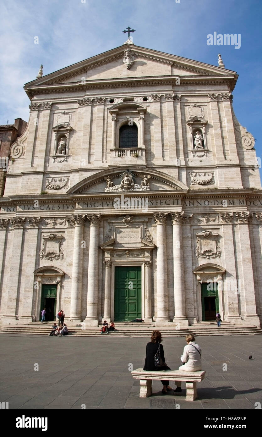La Chiesa la Chiesa Nuova o Santa Maria in Vallicella in Roma, Lazio, l'Italia, Europa Foto Stock
