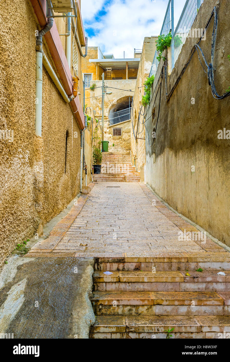 Il modo migliore per scoprire la città vecchia è a perdersi nel labirinto di stradine, vicoli e scalinate, Nazeret, Israele. Foto Stock