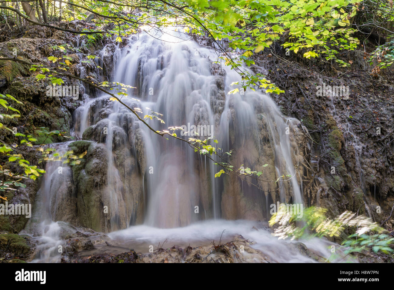 Cascata en Forêt de Saint Pons, BDR, Francia 13 Foto Stock