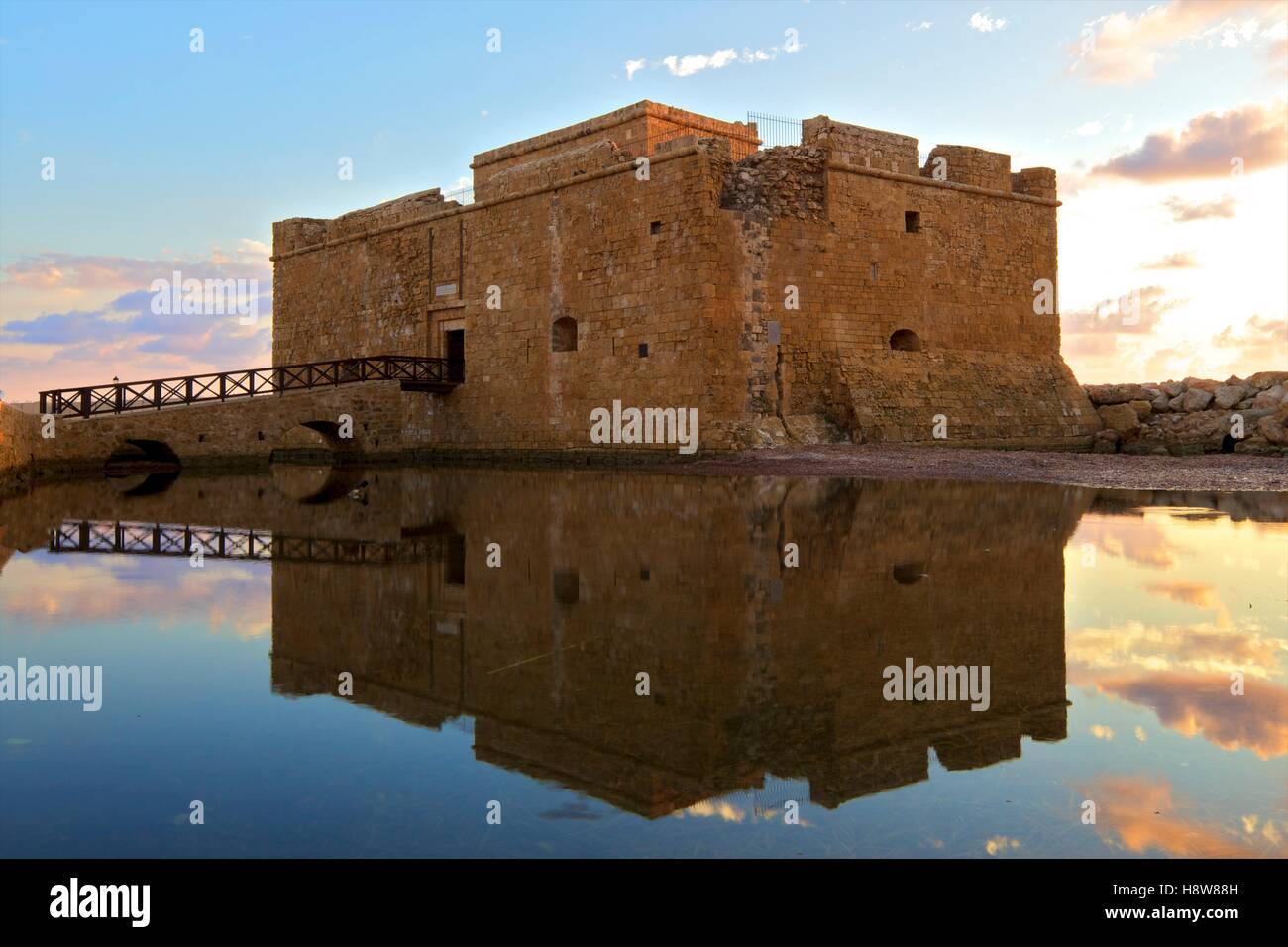 Il Castello di Pafo, Paphos, Cipro, Mediterraneo orientale Mare Foto Stock