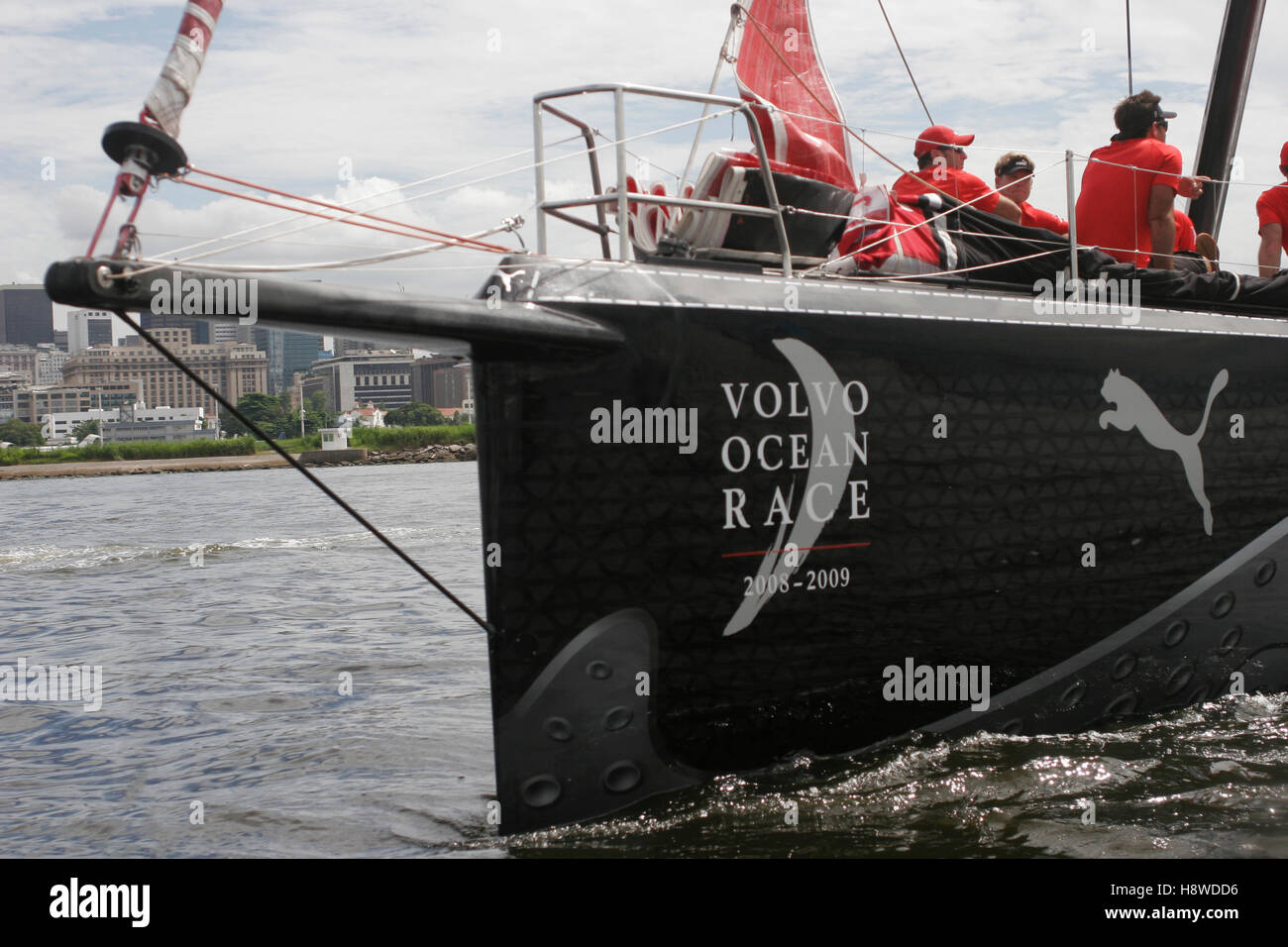 Close-up di Puma racing yacht bow Foto Stock