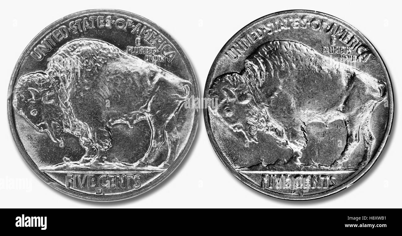 1937 D Buffalo nickle con tre gambe e con quattro gambe. Foto Stock