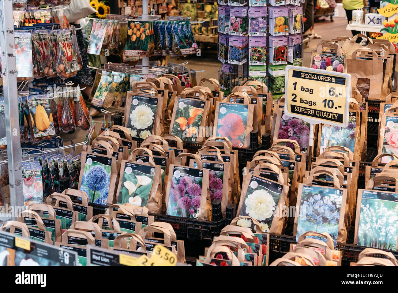 Amsterdam, Paesi Bassi - 1 agosto 2016: semi nel mercato dei fiori di Amsterdam Foto Stock