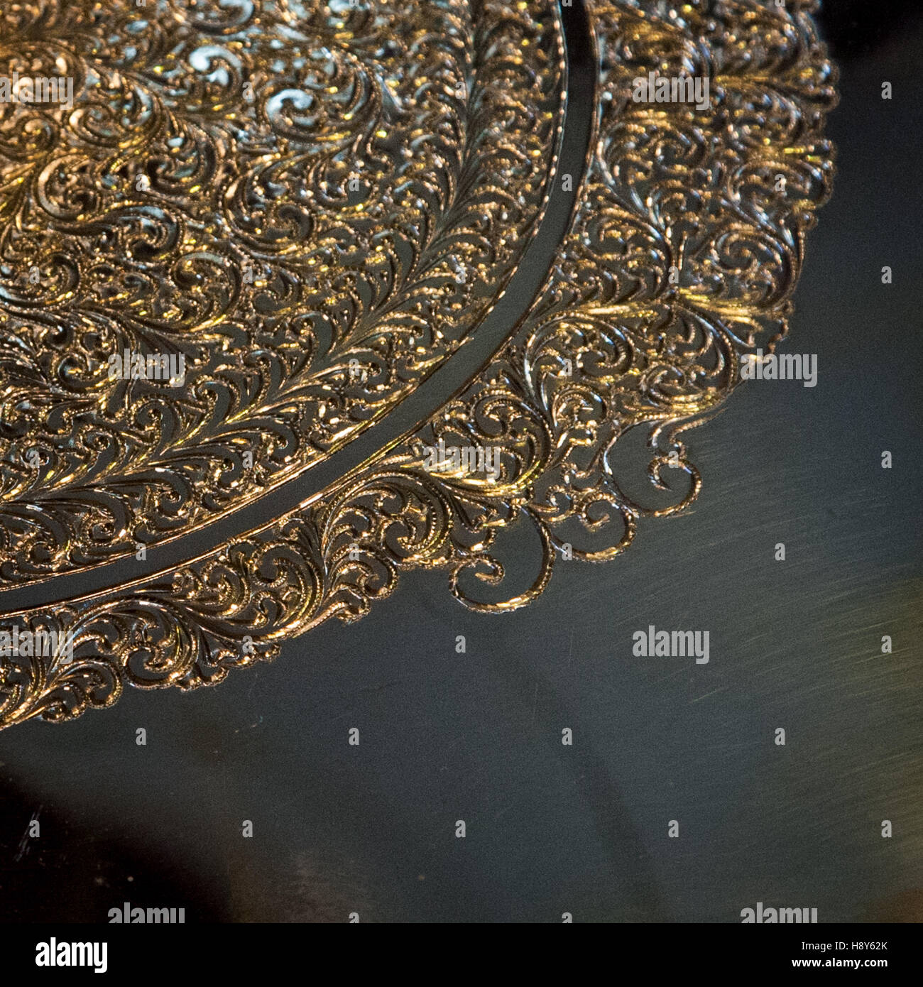 Lavoro in ottone di Abdelgabar Guernani Foto Stock