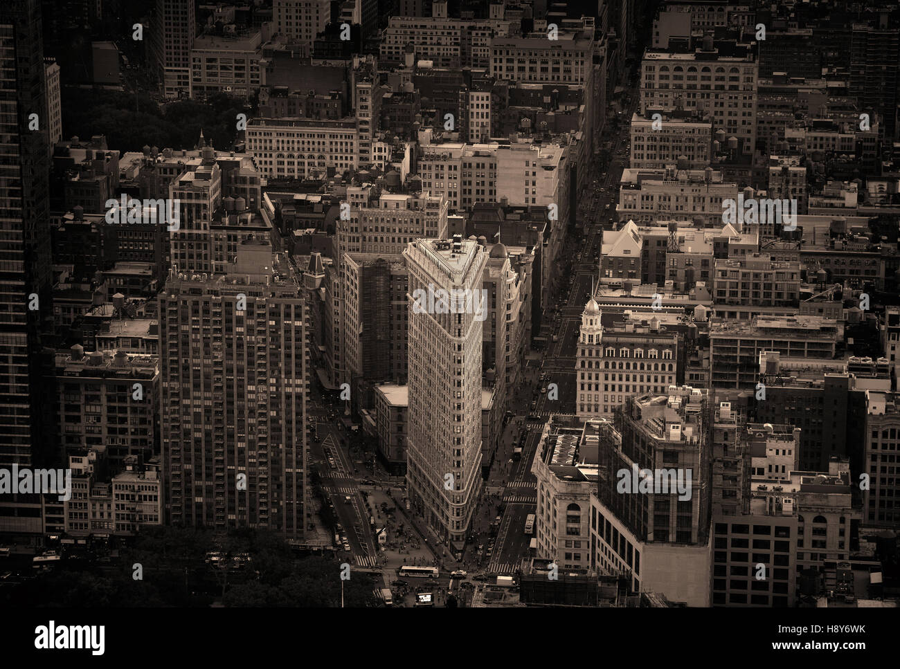 New York City - Sep 11: Flatiron Building closeup su Settembre 11, 2015 a New York City. Si tratta di uno dei più famosi grattacieli e il simbolo della città di New York. Foto Stock