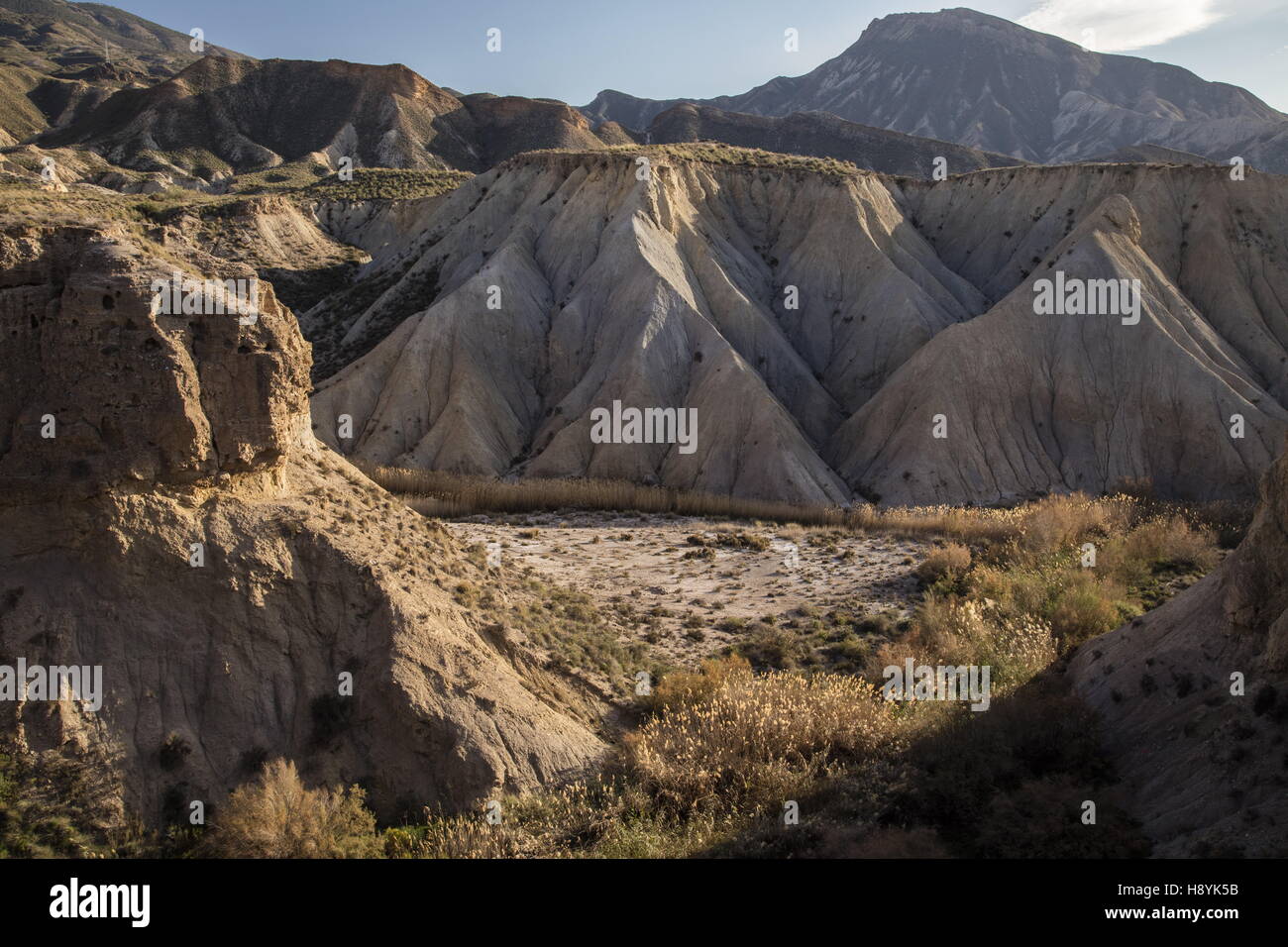 Badlands al Taberna, Desierto de Tabernas - eroso Miocene sedimenti, a nord di Almeria, Spagna. Foto Stock