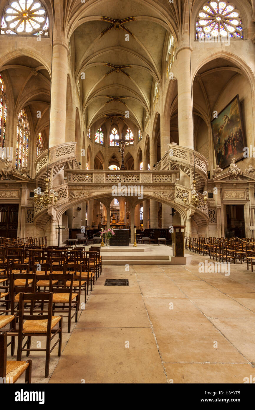 L'interno di Saint Etienne du Mont di Parigi, Francia. Foto Stock