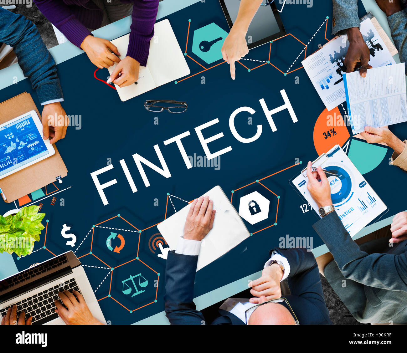 Fintech investimenti finanziari tecnologia Internet Concept Foto Stock