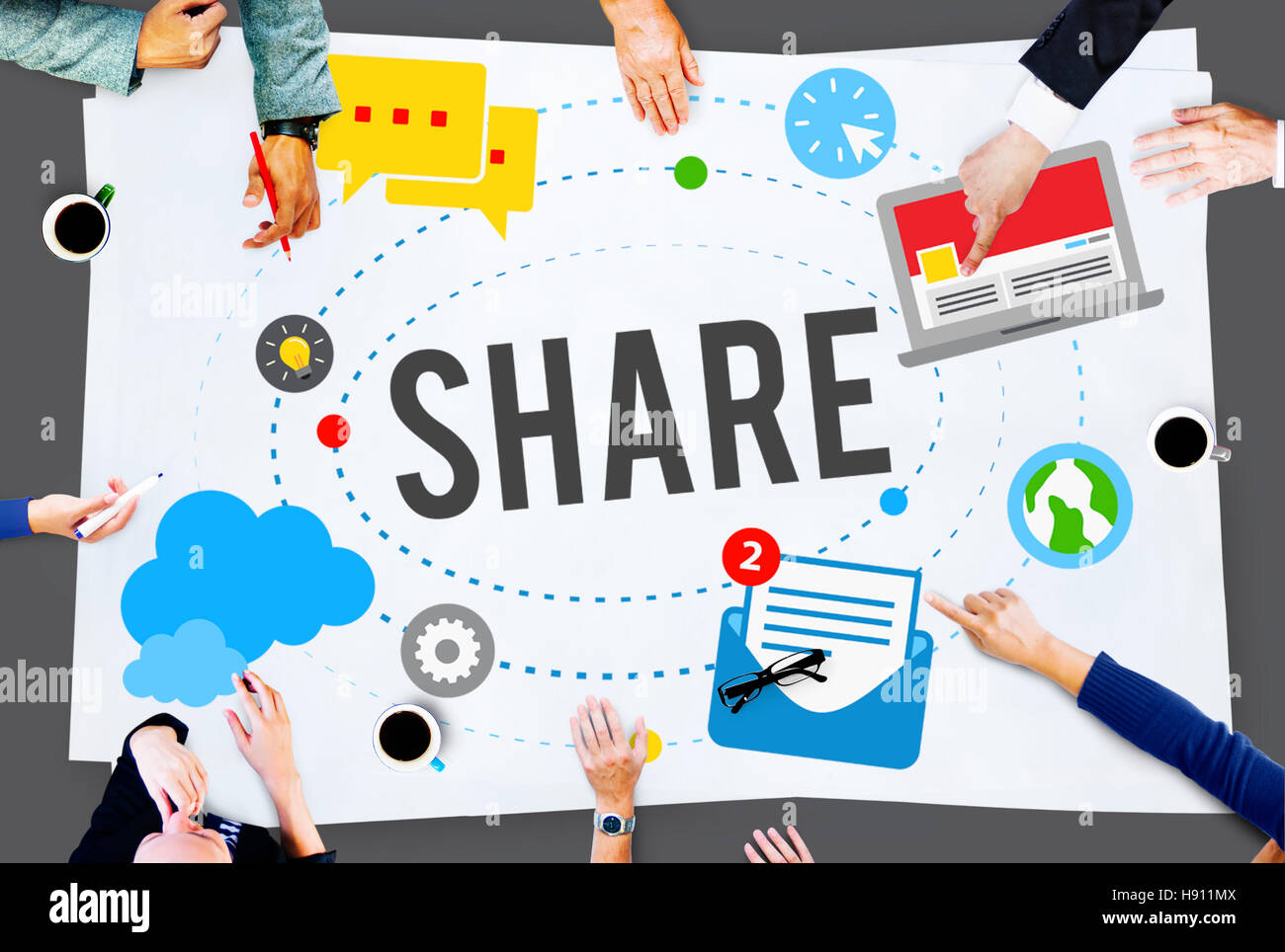 Condividi Post Trend Media Social Media Concept Foto Stock