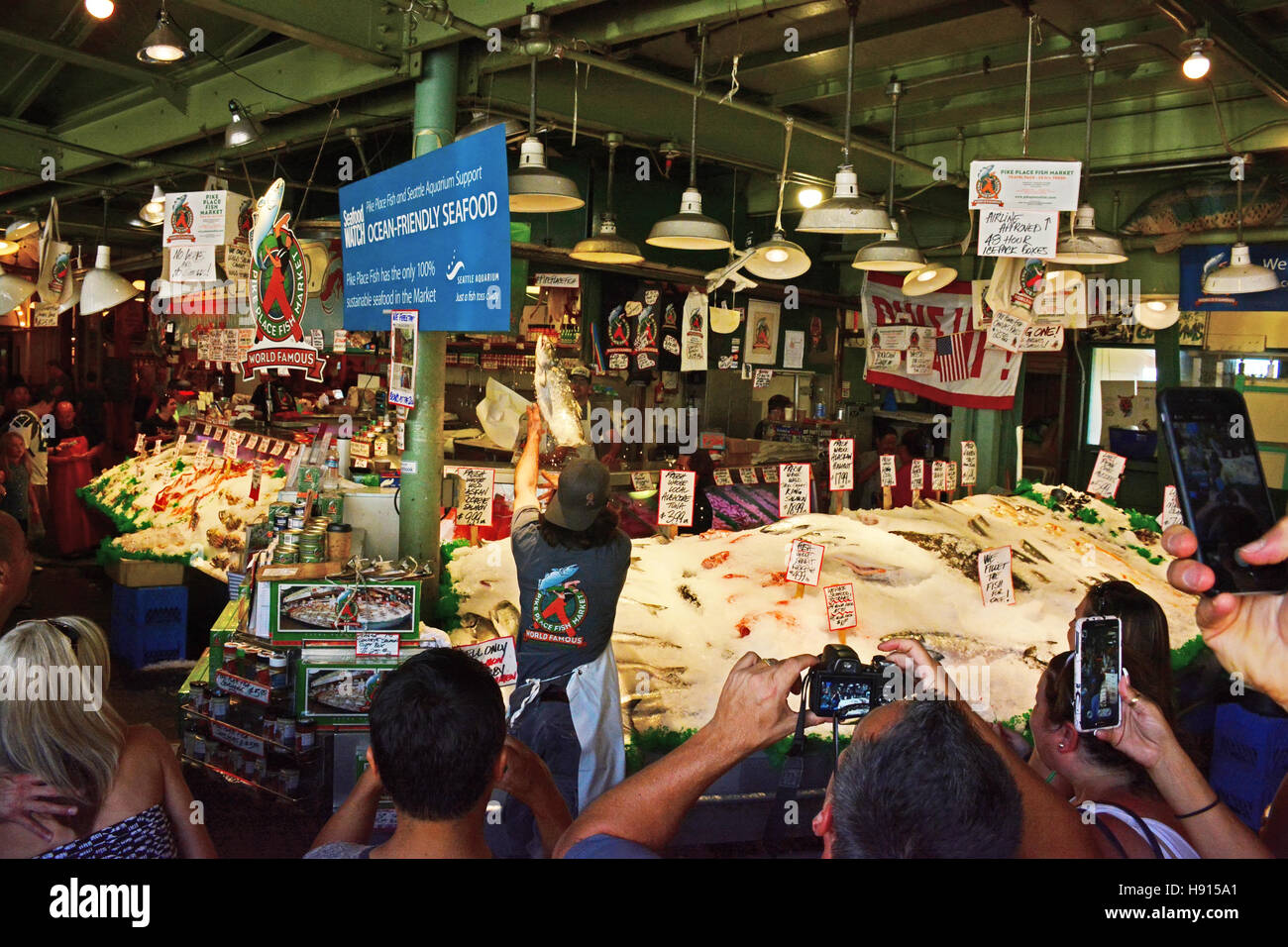 Il Pike Place Mercato del pesce, Seattle, Washington Foto Stock