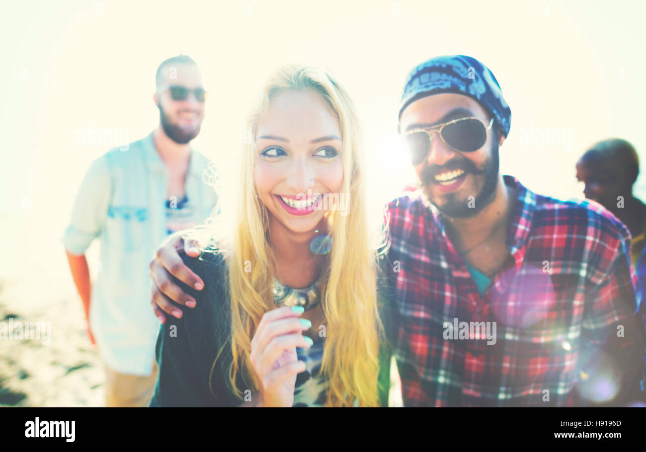 Il legame di amicizia Relax Estate spiaggia felicità Concept Foto Stock