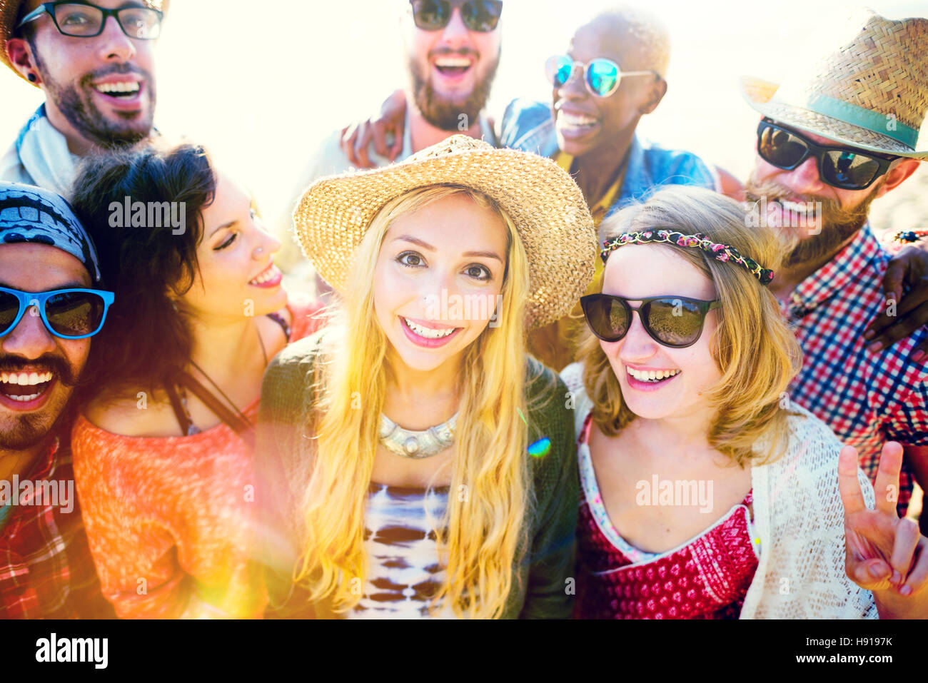 Il legame di amicizia Relax Estate spiaggia felicità Concept Foto Stock