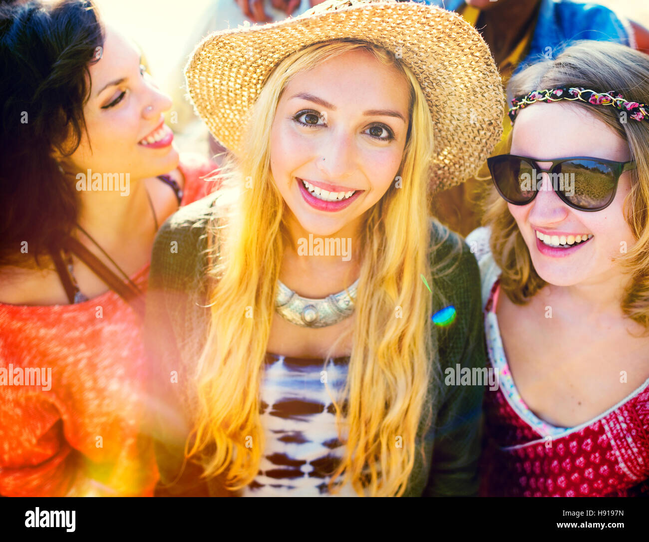 Il legame di amicizia Relax Estate spiaggia felicità Concept Foto Stock