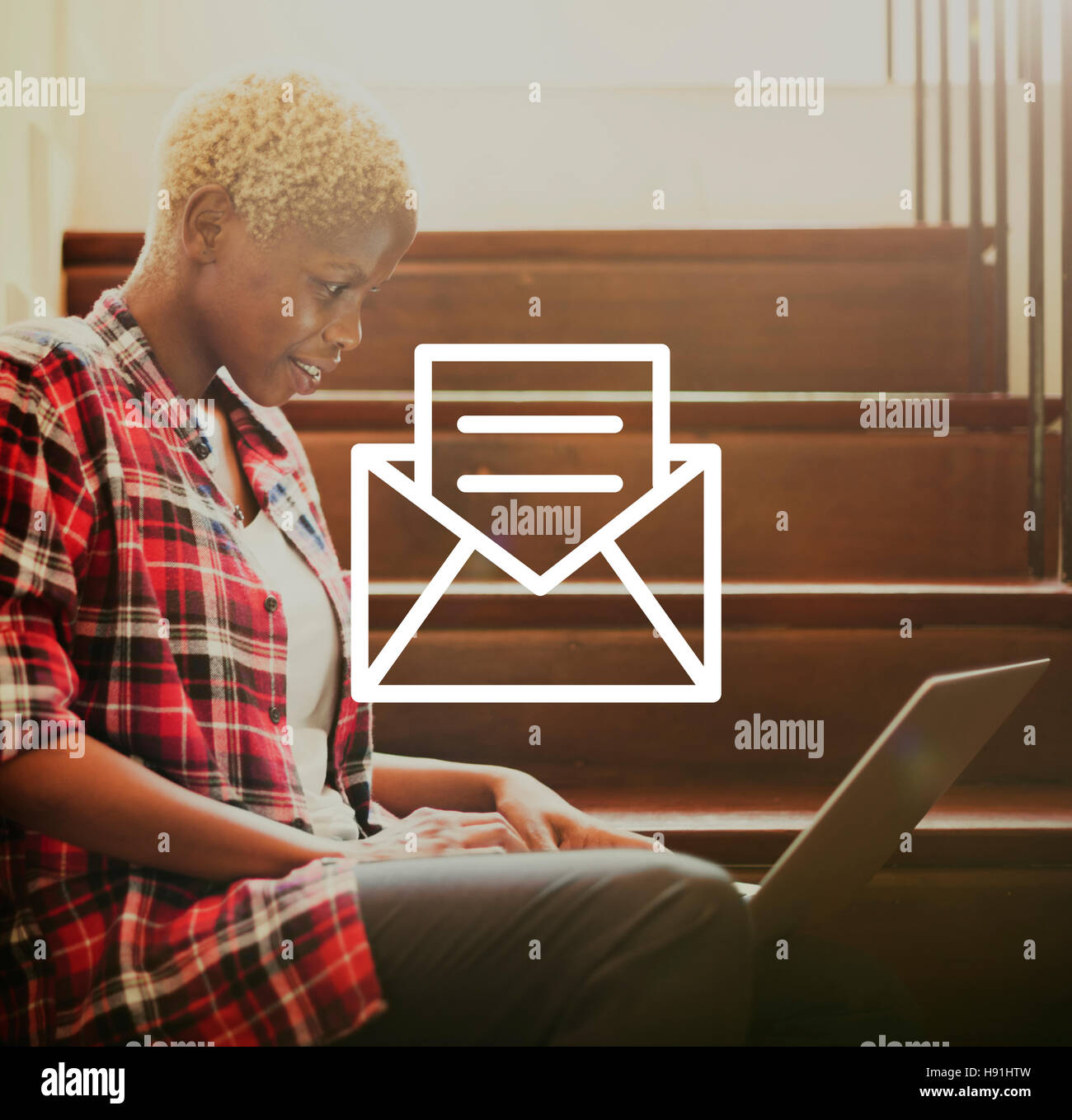 Messaggio di posta elettronica icona lettera di comunicazione Concept Foto Stock