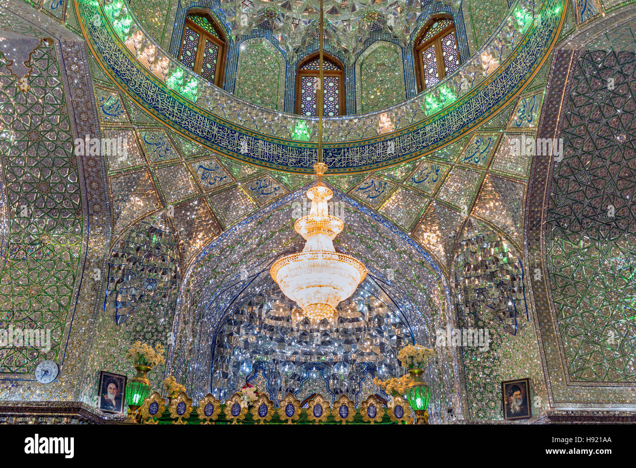 Mausoleo di Shah -e Ceragh Shiraz Iran Foto Stock