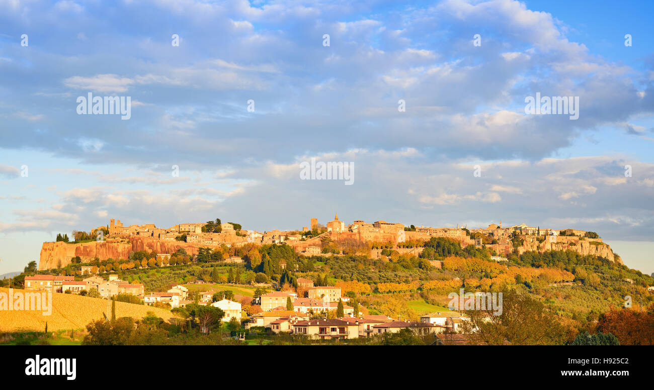 Orvieto città medievale vista panoramica. Umbria, Italia, Europa. Foto Stock