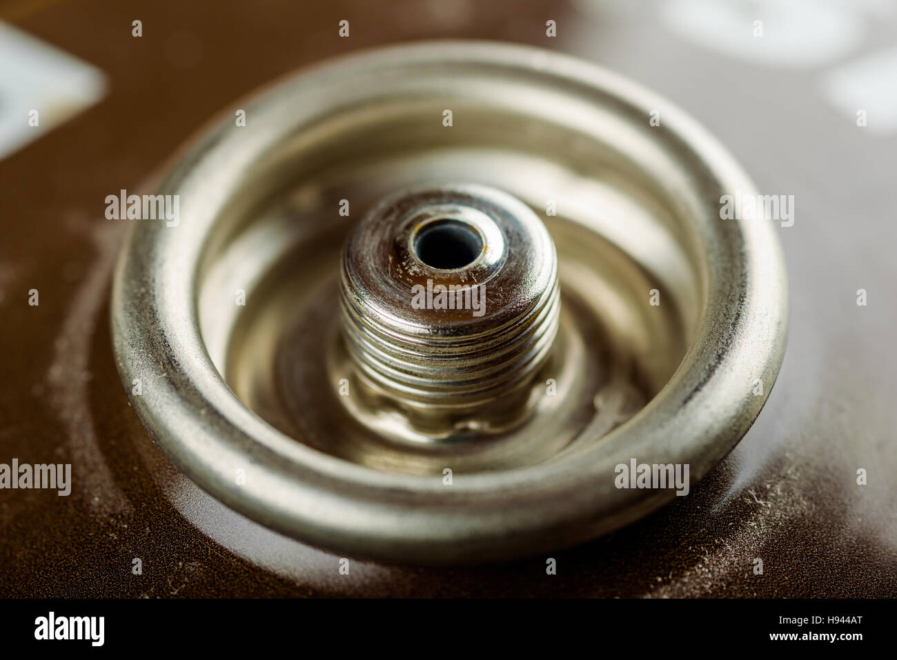 Close up di uscita del gas sulla bombola di gas. Foto Stock