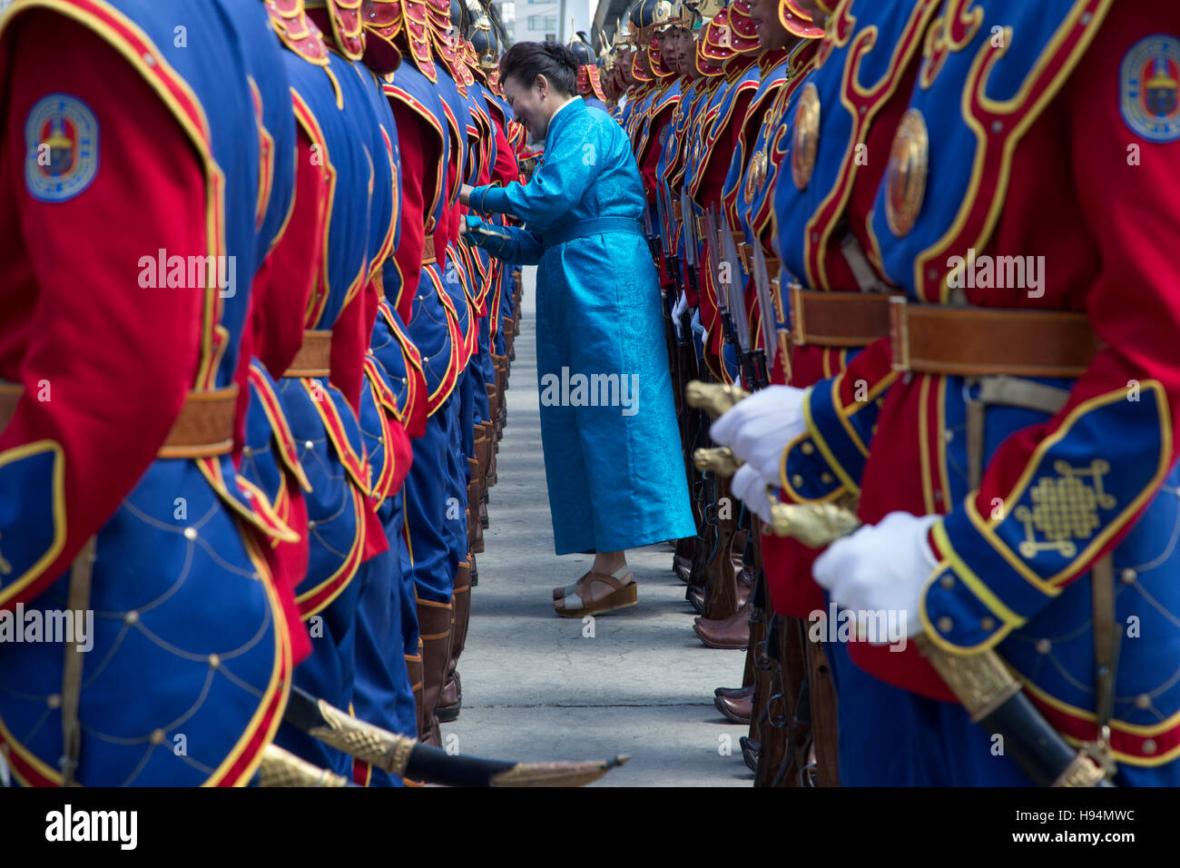 Nella città della Mongolia, ulanbatur, lo stato mostra gruppo prepara per l anniversario della liberazione della città. Foto Stock