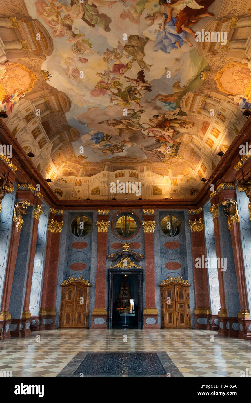 La Sala di marmo dentro l'Abbazia di Melk - barocco del monastero benedettino di Melk, Austria Foto Stock