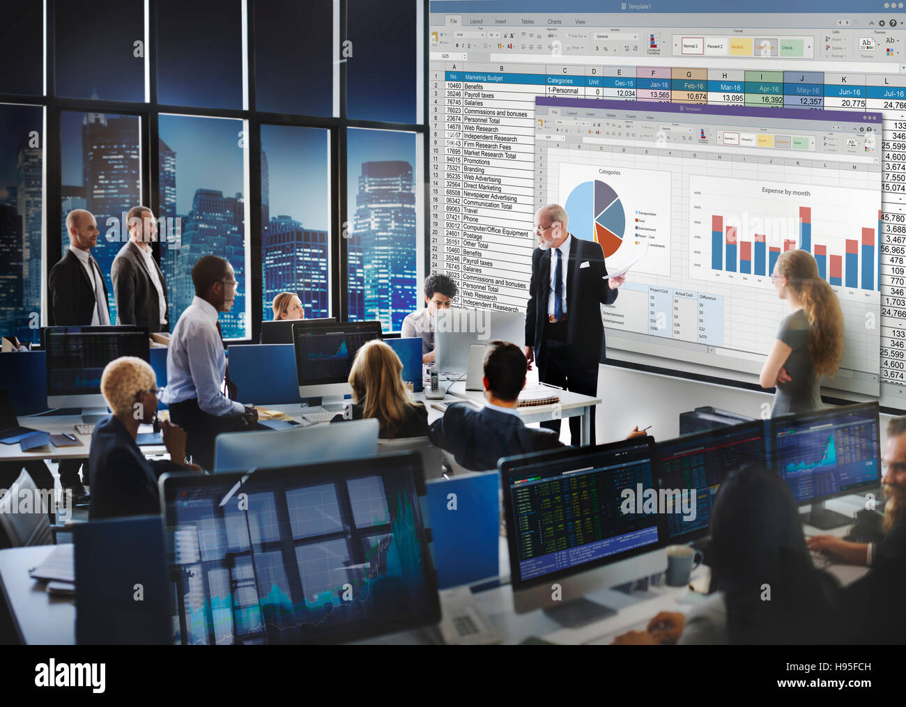 Foglio di calcolo budget di marketing in relazione il concetto di file Foto Stock