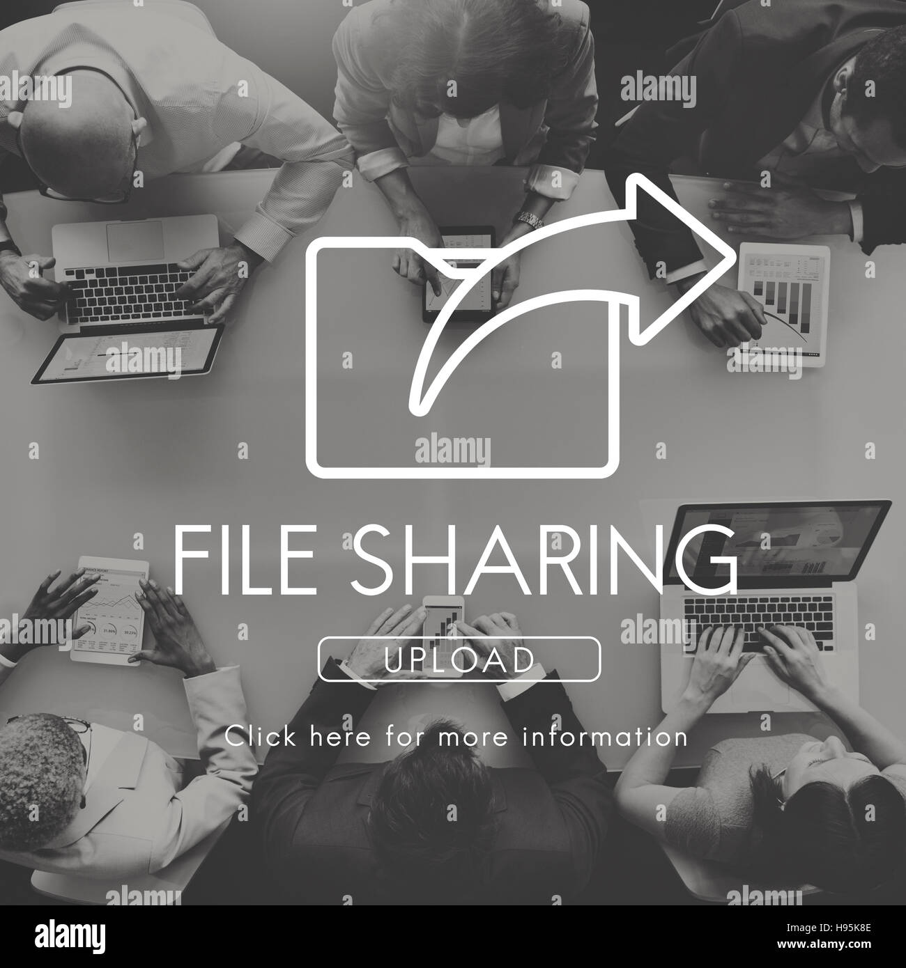 Il trasferimento dei dati Exchange sincronizzazione condivisione concetto di caricamento Foto Stock
