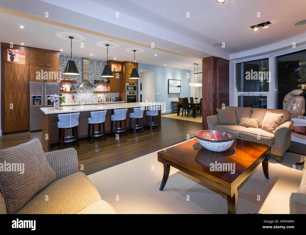 Soggiorno e cucina Foto Stock