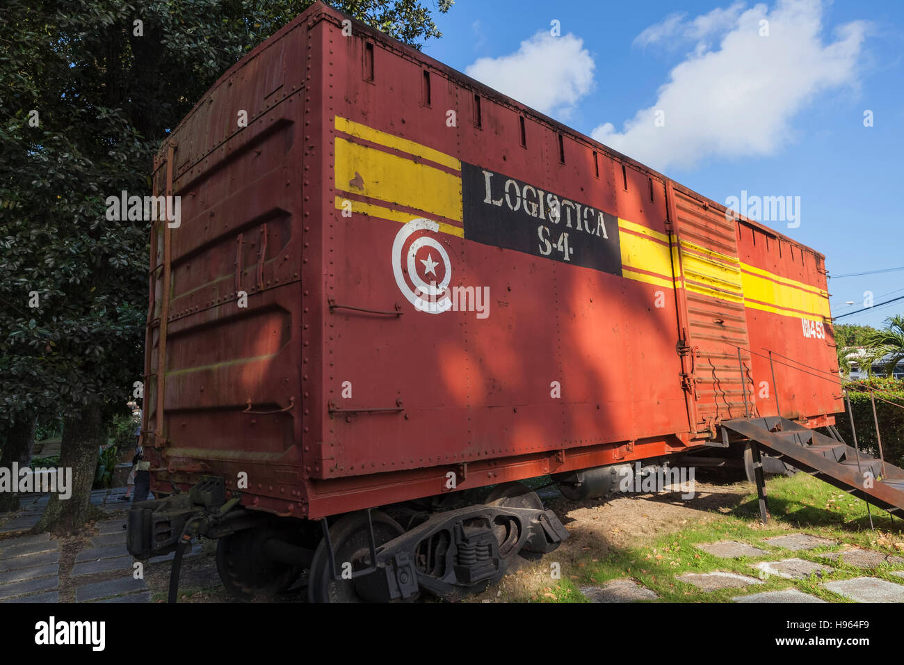 Uno dei camion blindati che trasportano i soldati di Batista attaccato da Che Guevara durante la Rivoluzione Cubana a Santa Clara Foto Stock
