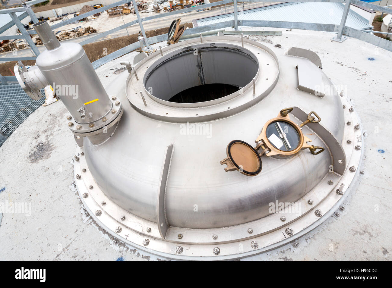 Tecnologia farmaceutica apparecchiature di impianto del serbatoio per la preparazione dell'acqua, pulizia e trattamento. Foto Stock