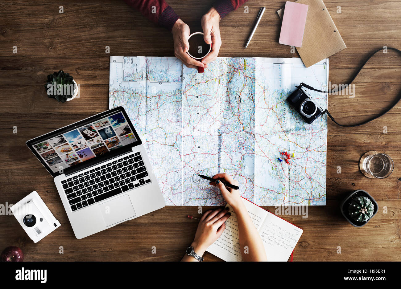 Viaggio mappa di viaggio in direzione di esplorazione di concetto di pianificazione Foto Stock