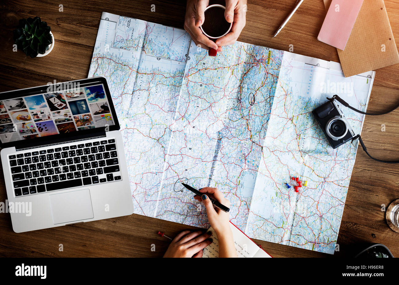 Viaggio mappa di viaggio in direzione di esplorazione di concetto di pianificazione Foto Stock