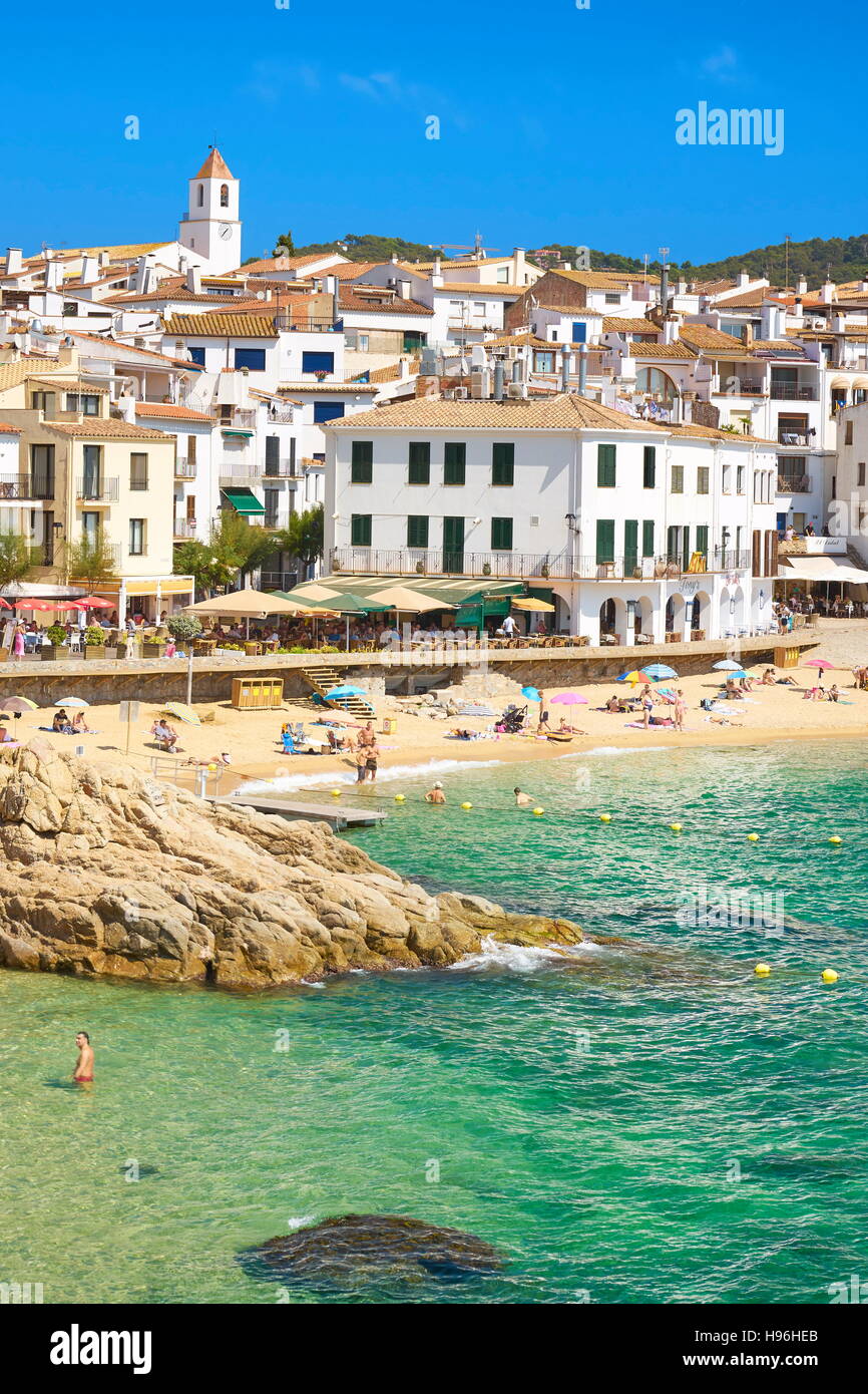 Calella de Palafrugell, sulla spiaggia della Costa Brava, Spagna Foto Stock