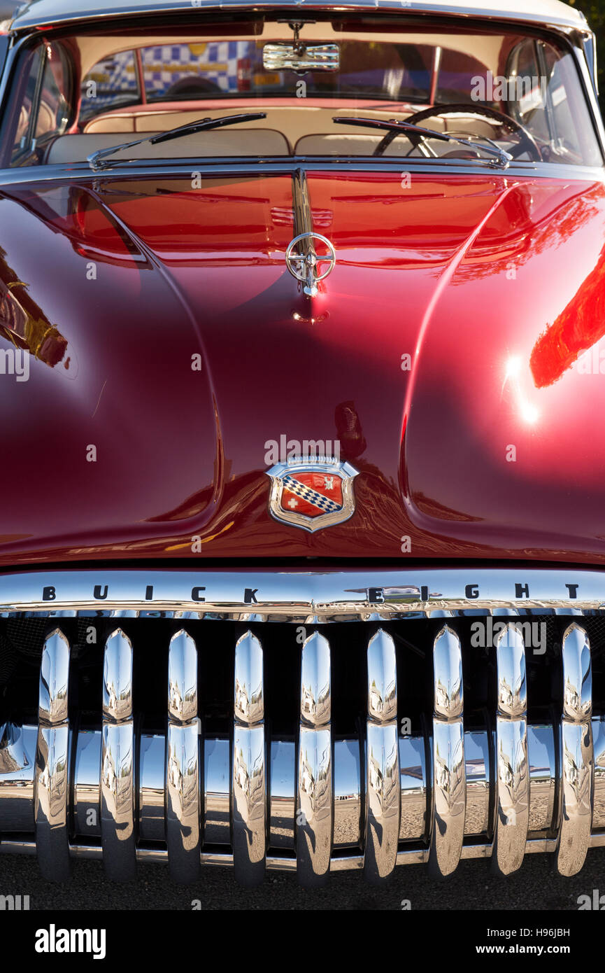 Red 1950 Buick Super 8. Americano classico degli anni cinquanta auto Foto Stock