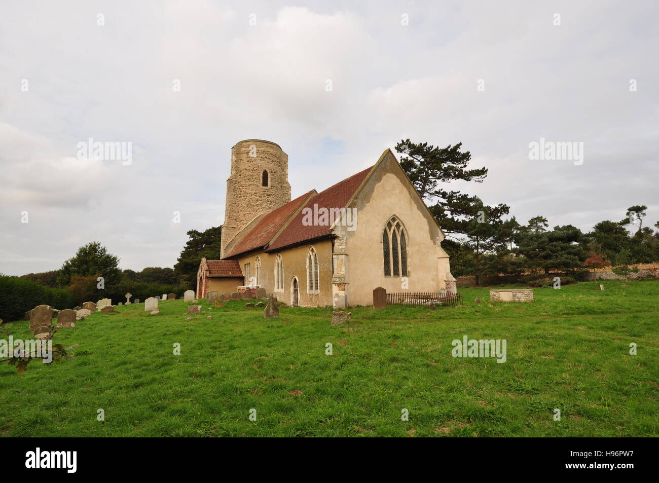 Ramsholt chiesa di Tutti i Santi sul fiume Deben Inghilterra Suffolk REGNO UNITO Foto Stock