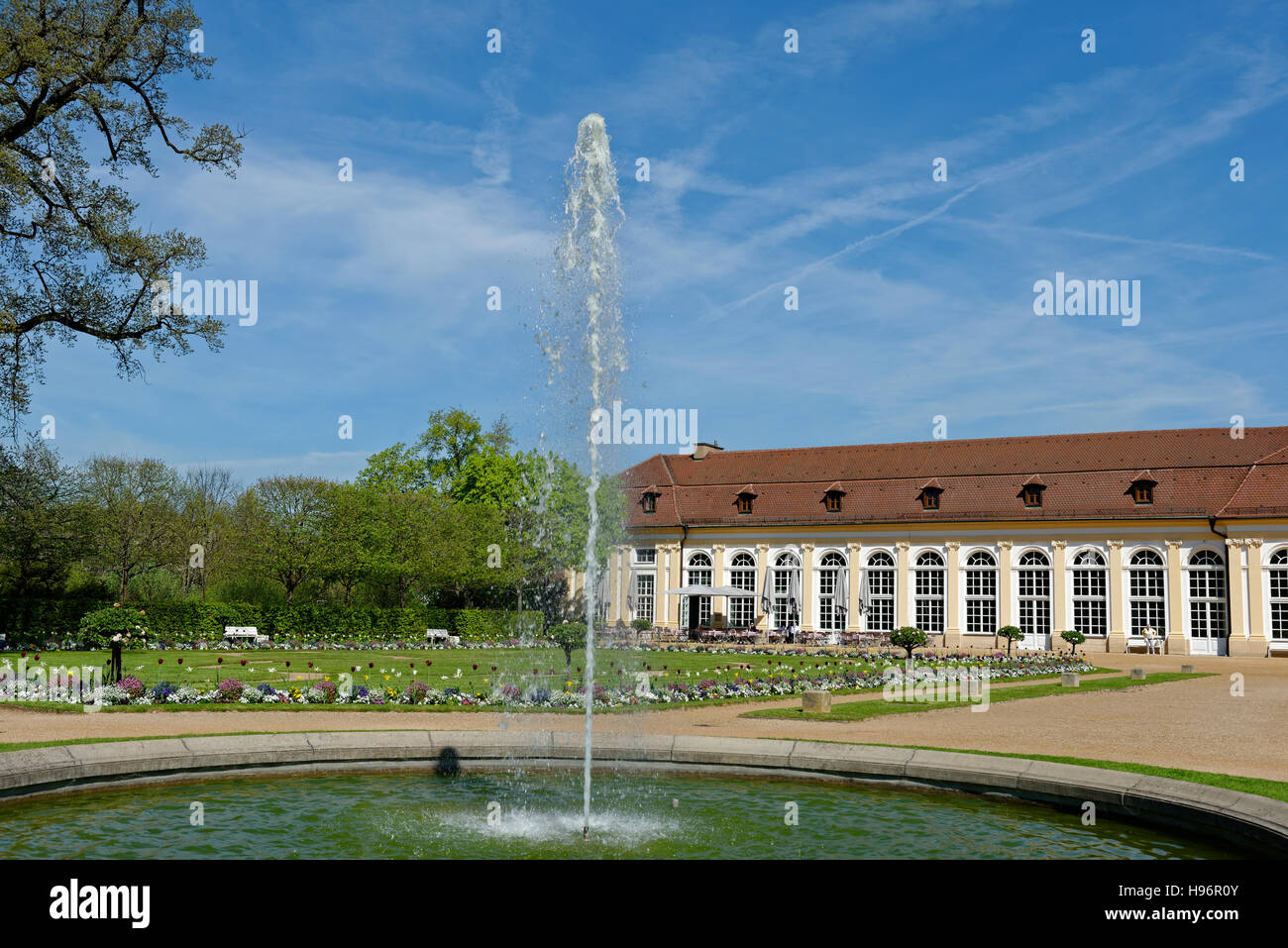Aranciera e fontana, Ansbach Residence, Ansbach, Baviera, Germania Foto Stock